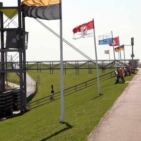 Krabbe, 8 Personen, 3-4 Schlafzimmer בית נופש *