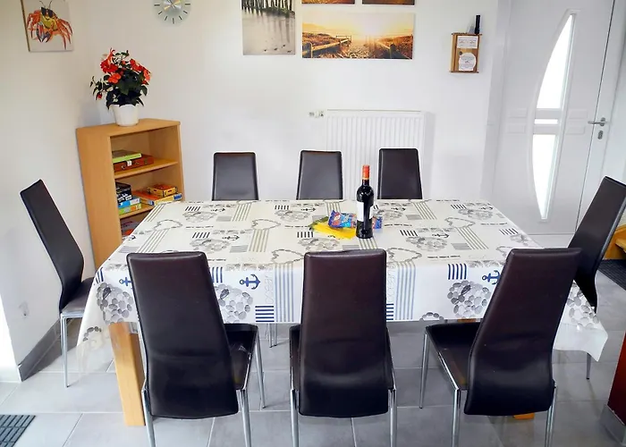 Krabbe, 8 Personen, 3-4 Schlafzimmer